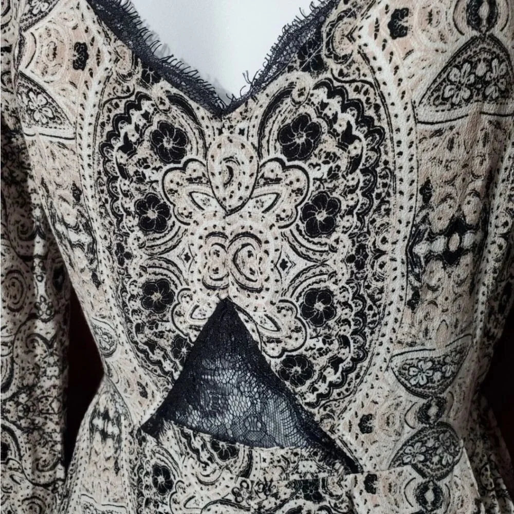 Kendall +‎ Kylie Bohemian Paisley Romper, Long Sleeve Size Small
